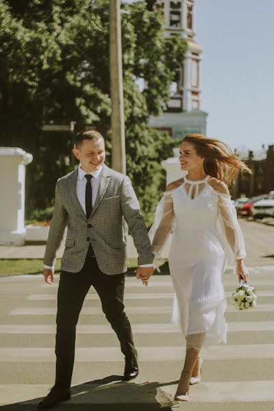 Fotógrafo de casamento Valeriya Svechnikova (leracandle). Foto de 23 de junho 2020