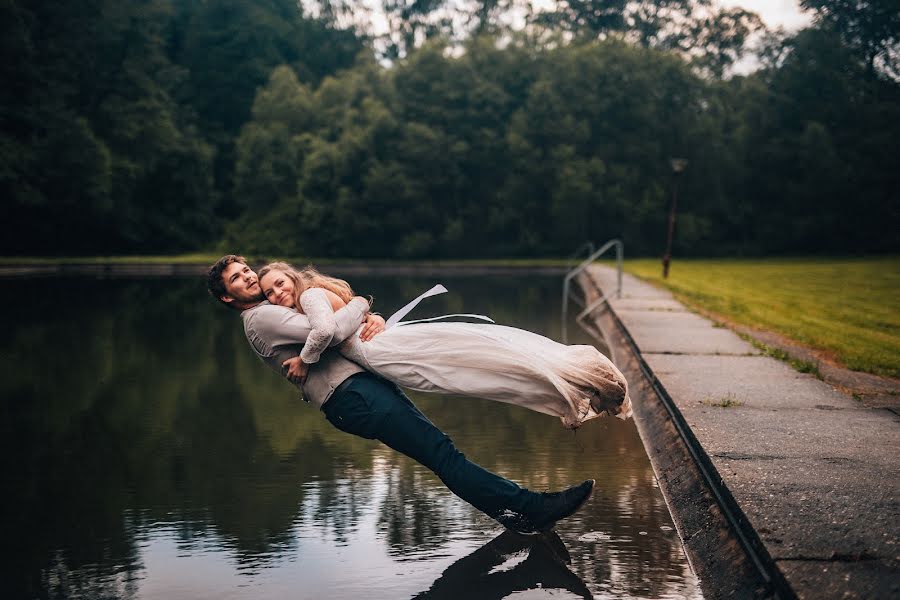 Pulmafotograaf Lukas Kenji Vrabel (kenjicz). Foto tehtud 20 september 2021