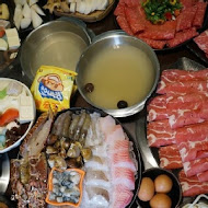 化饈火鍋 原肉、海鮮、時蔬 專賣