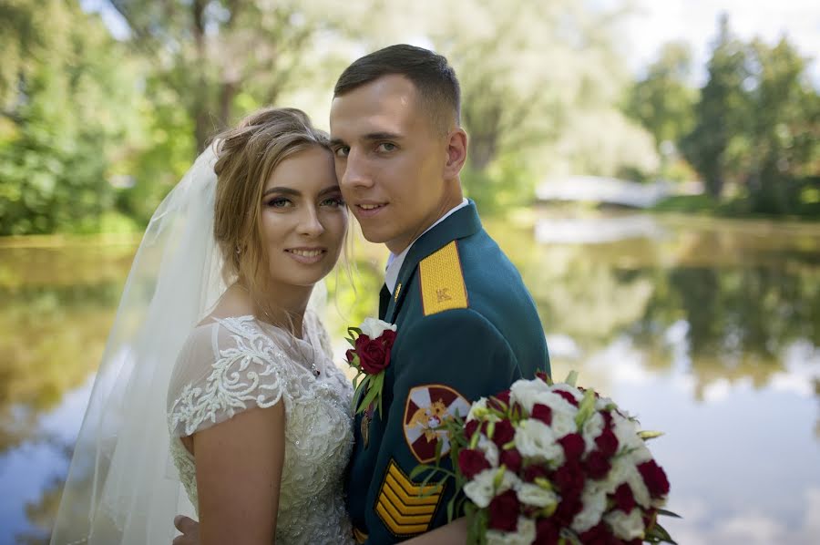 Fotógrafo de casamento Aleksandr Lushkin (asus109). Foto de 3 de janeiro 2019