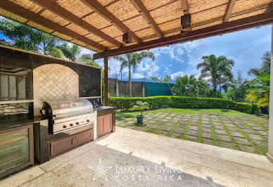 House with pool and terrace 5