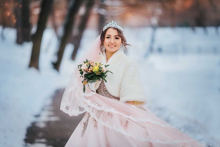 Fotografo di matrimoni Aleksandra Tikhova (aleksti). Foto del 15 aprile 2018