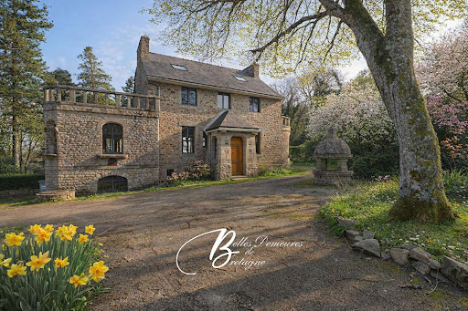 Maison avec piscine et jardin 4