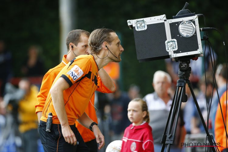 Eerste keer de videoref in de Belgische competitie (maar wat een tijdverlies)