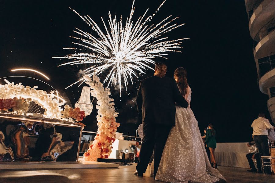 Fotógrafo de casamento Aleksandr Berezhnov (berezhnov). Foto de 18 de setembro 2021