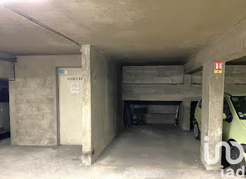 parking à Paris 12ème (75)