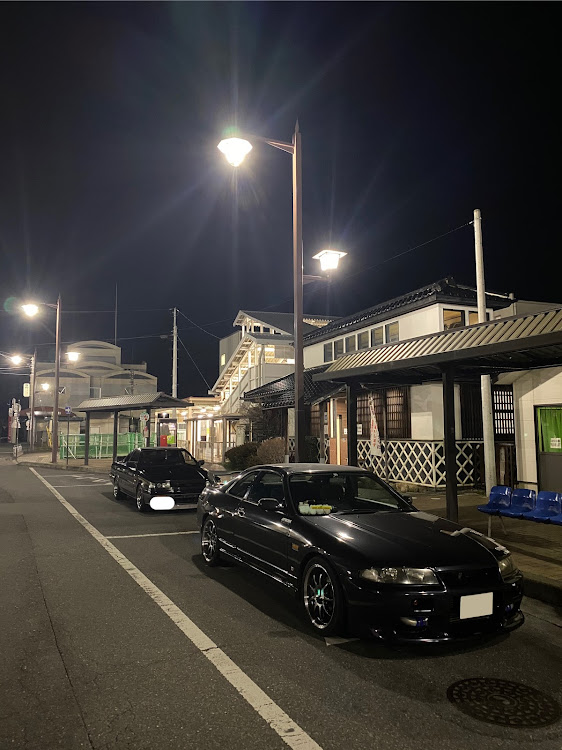 スカイラインのR31・コラボ撮影・丸目四灯・直列6気筒に関するカスタム事例の投稿画像2枚目