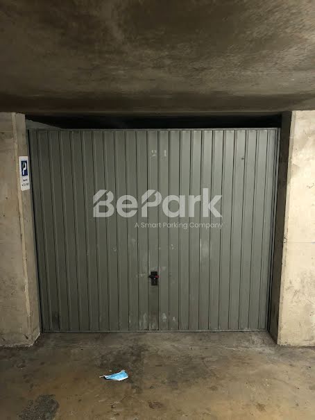 Location  parking  12 m² à Villeurbanne (69100), 36 €