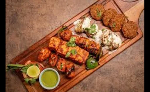 Tandoori Starters Combo - Veg (Serves 4)