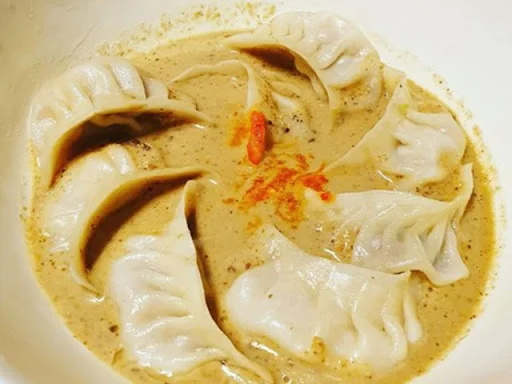 Chicken Jhol Momos