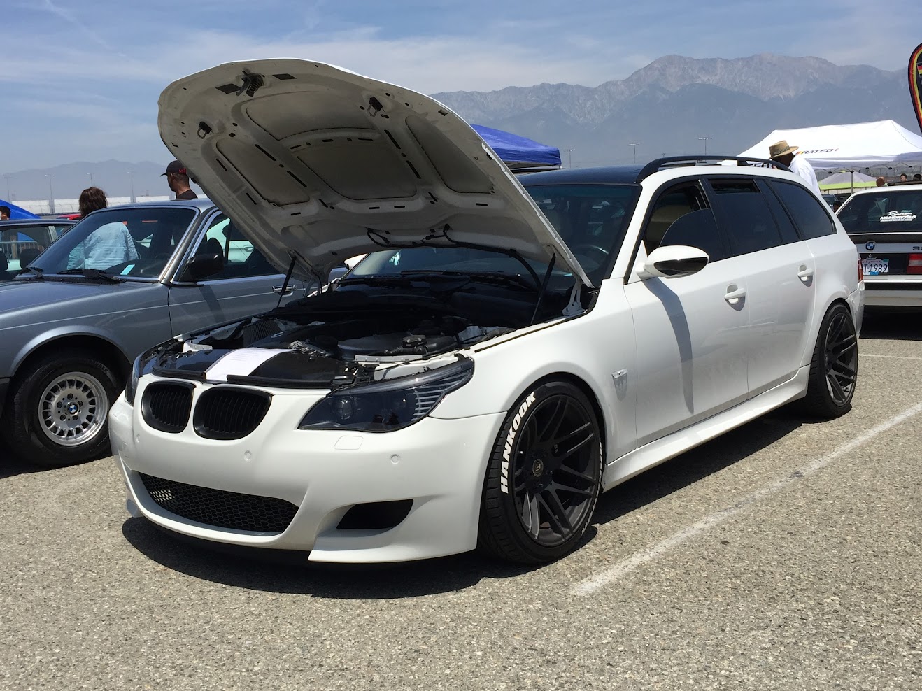 Set BMW E39 Sport Front Bumper black for headlight washer + Park assist +  accessories for M-Sport M5 + bolts