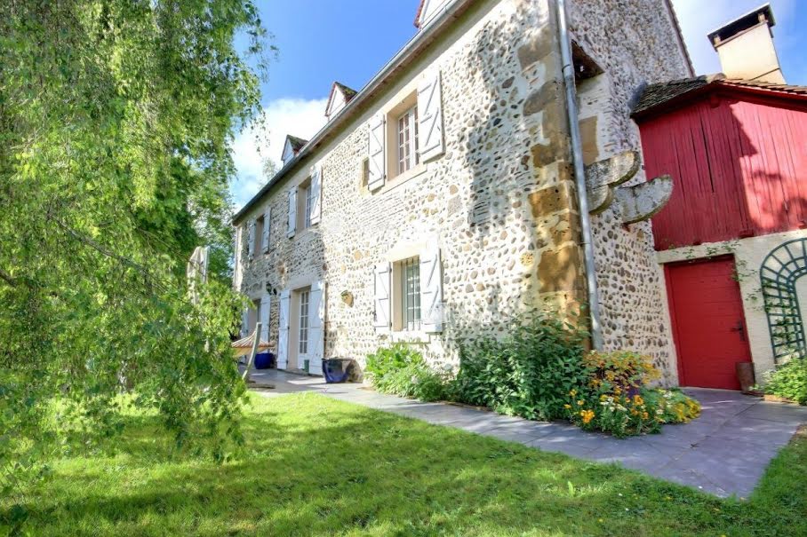 Vente maison 6 pièces 240 m² à Carrere (64160), 580 000 €