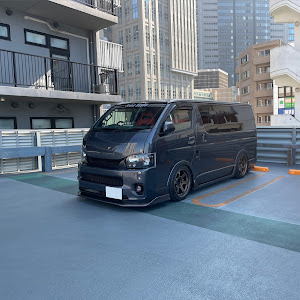 ハイエースバン TRH200V