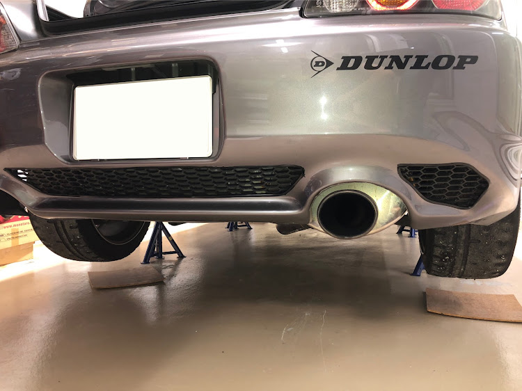 S2000のジムカーナ・ハニカムメッシュ・グリル・バンパー加工・パラシュート効果に関するカスタム事例の投稿画像1枚目