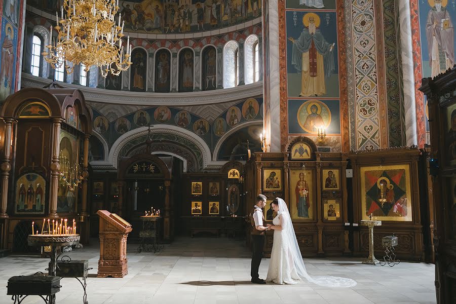 Fotógrafo de casamento Sveta Malysheva (svetlay). Foto de 8 de agosto 2016