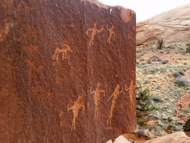 High-five petroglyphs