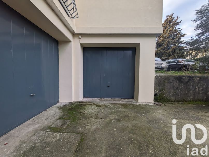 Vente parking  83 m² à Gardanne (13120), 49 000 €