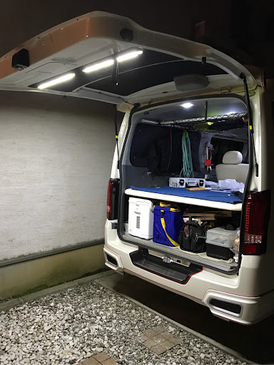 Nv350キャラバン のdiy Led自作 ルームランプ自作 リアゲートランプに関するカスタム メンテナンスの投稿画像 車のカスタム情報はcartune