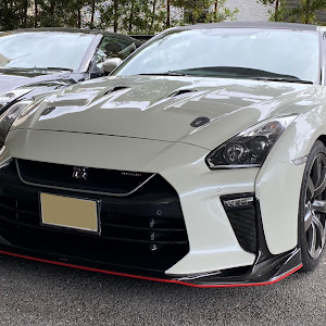 NISSAN GT-R R35