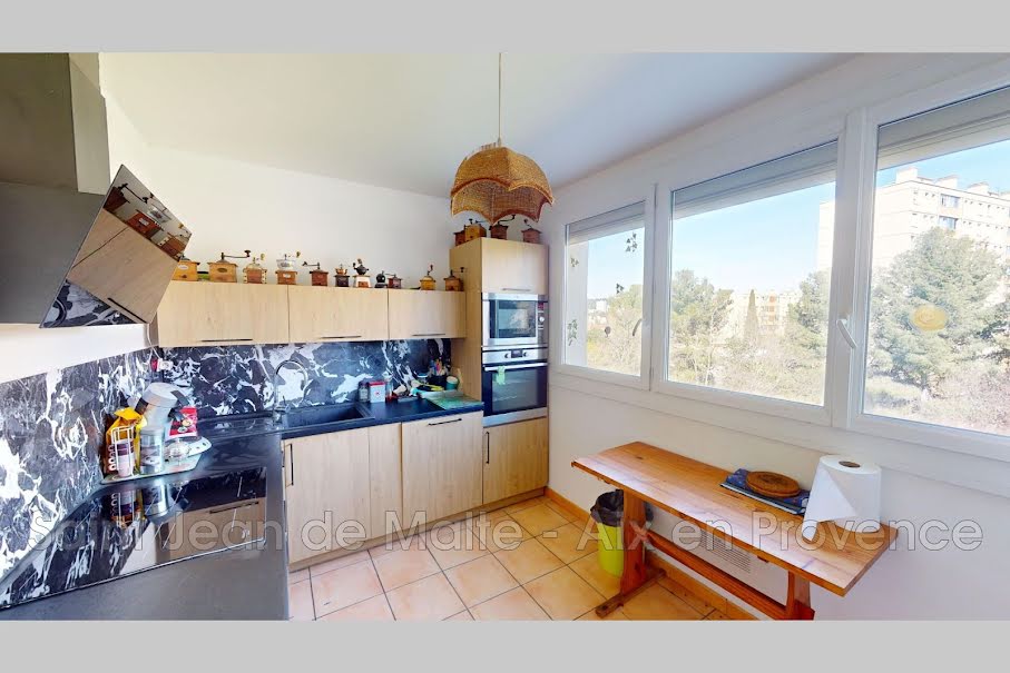 Vente appartement 3 pièces 85.9 m² à Marseille 11ème (13011), 198 000 €