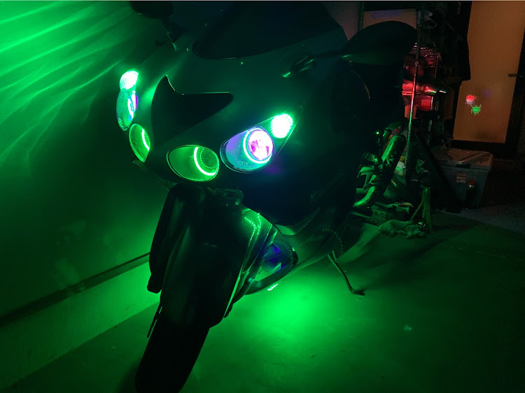 T-4の初カスタム・電飾・イカリング・デビルアイ・バイクに関するカスタム事例の投稿画像6枚目
