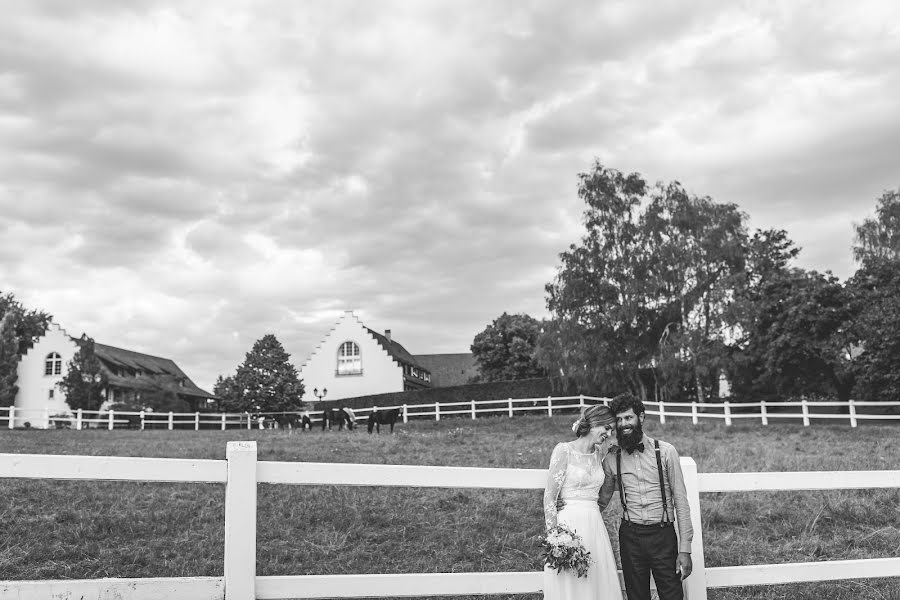 Fotógrafo de bodas Nina Kälin (ninartoberiberg). Foto del 16 de abril 2019