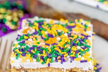 King Cake Poke Cake
