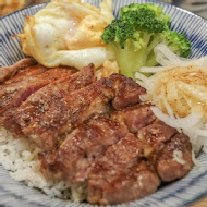 燒肉丼販