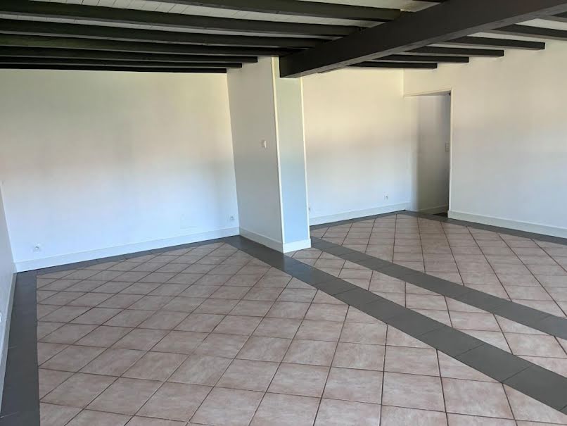 Vente maison 4 pièces 120 m² à Pisany (17600), 191 000 €