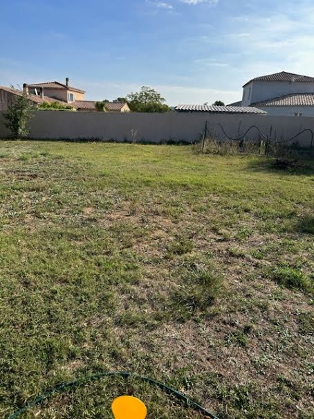 Vente terrain  1000 m² à Le Val (83143), 265 000 €