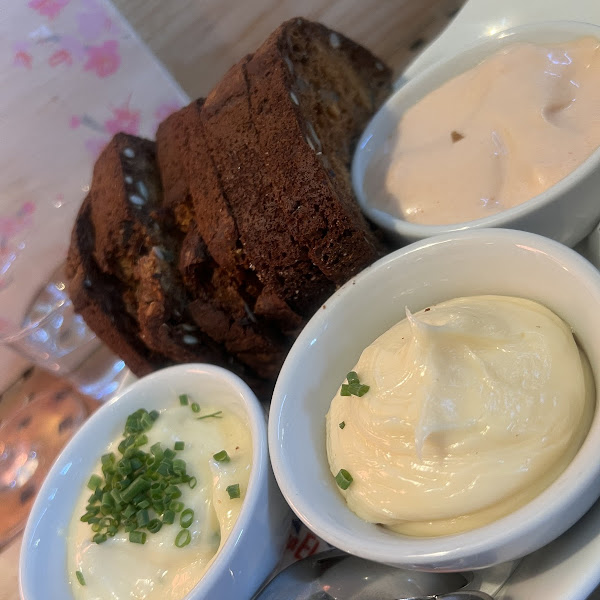 Gluten free bread and sauces (mayo, aioli, and Rhode Island).