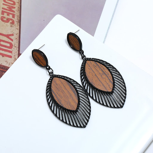 Title 11, Creative Fashion Vintage Alloy Wooden Earrings ...