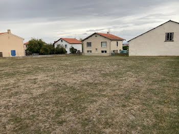 terrain à Saint-Romain-le-Puy (42)