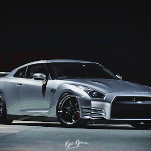 NISSAN GT-R R35