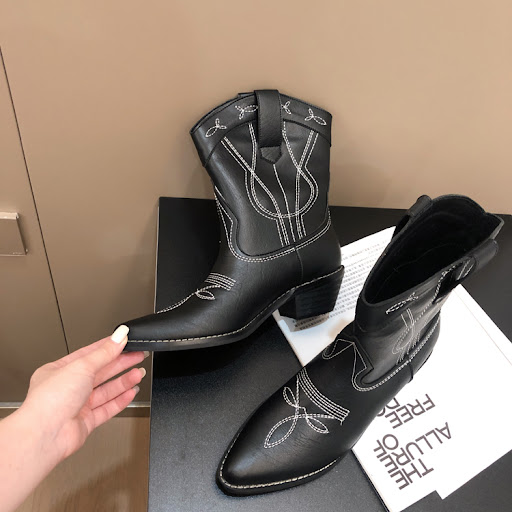 Title 20, Retro Thick Heel Mid-tube Knight Boots with Poi...