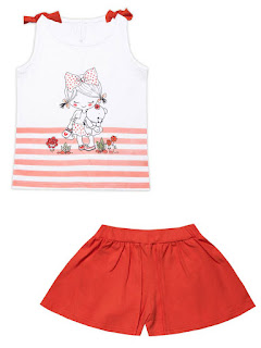 Комплект летний красного цвета юбкашорты и майка Девочка с мишкой Апрель за 1 020 руб.
