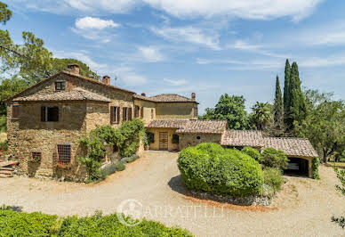 Farmhouse with garden and pool 5