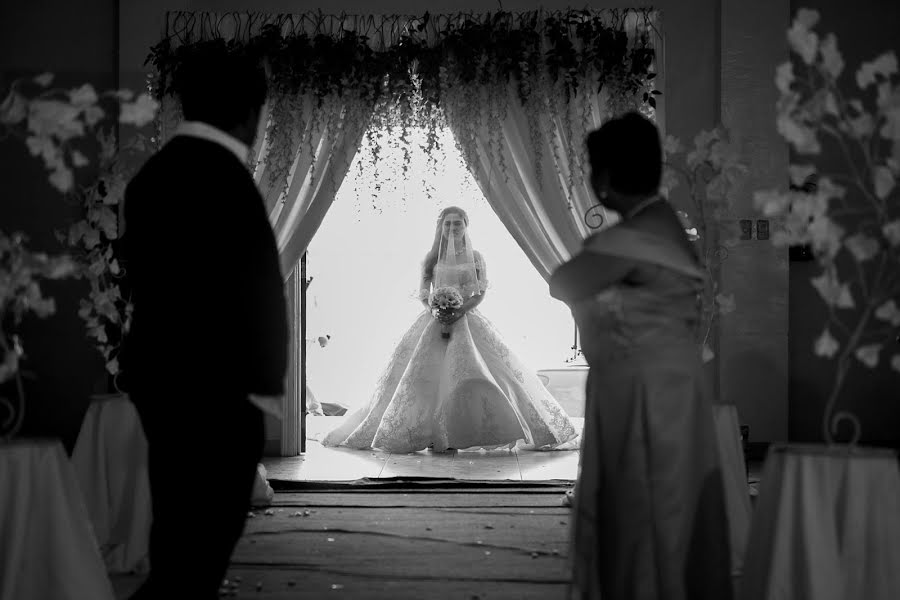 Esküvői fotós Roldan Alindajao (therabbitfoot). Készítés ideje: 2019 január 30.