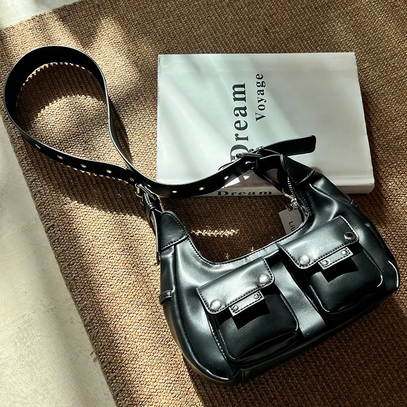 Ženska torba na jedno rame sa dizajnom lokomotive, 2023 nova visoka moda. Elegantna, visokokvalitetna torba, idealna za svaki dan.