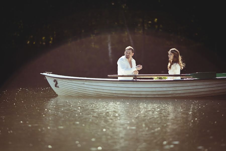 Fotografo di matrimoni Masha Popova (merypopinz). Foto del 5 giugno 2016