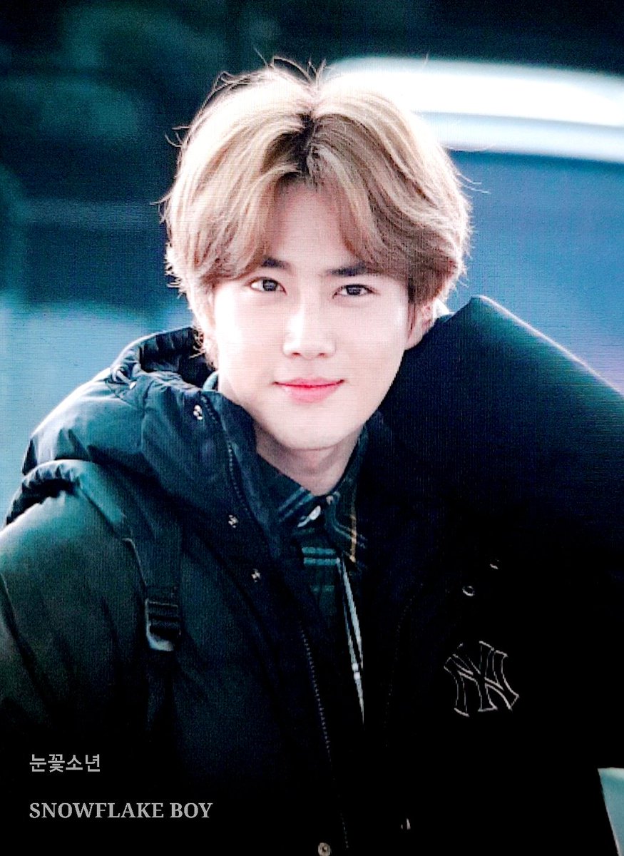 Fans Are Dying Over EXO Suho's Bizzare Yet Adorable Behavior At The ...