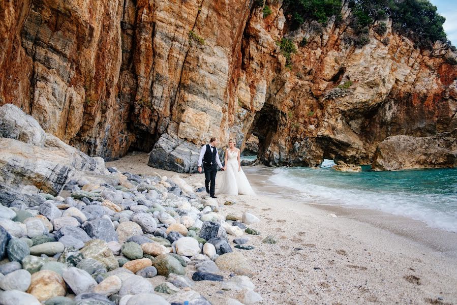 Wedding photographer Panos Apostolidis (panosapostolid). Photo of 3 April 2018