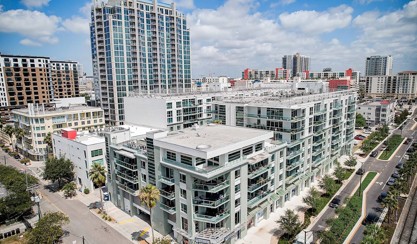 Apartment with pool Tampa