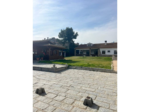 Chalet avec terrasse 3