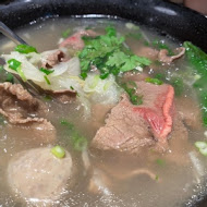 大心新泰式麵食