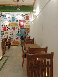 Veera cafe photo 3