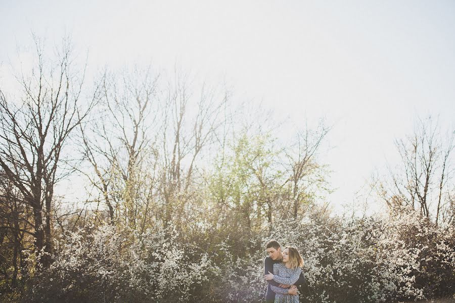 Fotógrafo de casamento Valentina Piksanova (valiashka). Foto de 2 de junho 2014