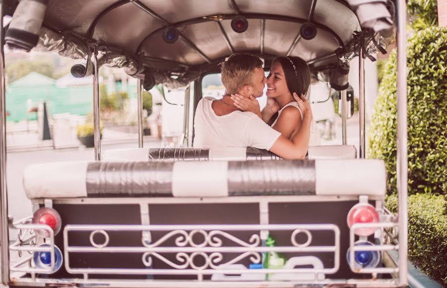 Fotógrafo de casamento Anzhelika Korableva (angelikaa). Foto de 23 de outubro 2016