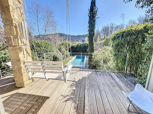 House with pool and terrace 2