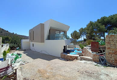 Villa with pool and terrace 5